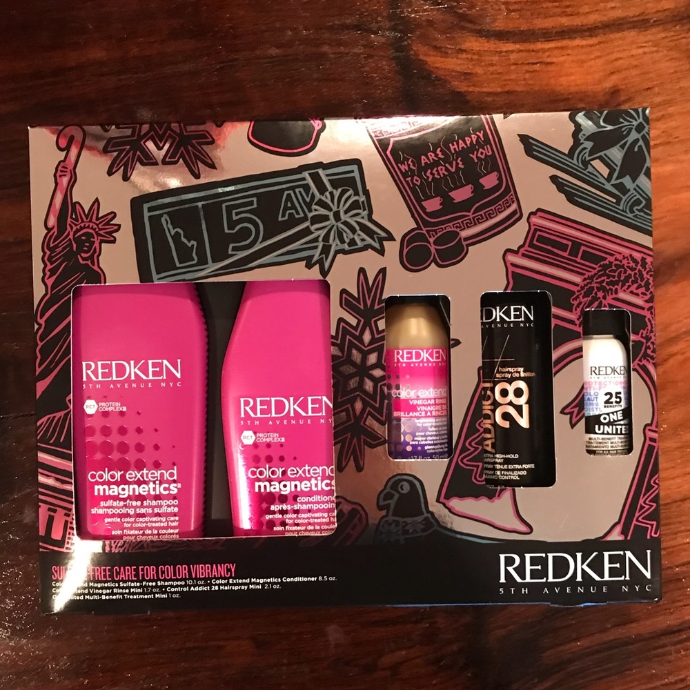 Redken Color Extend Magnetics Sulfate Free Holiday
